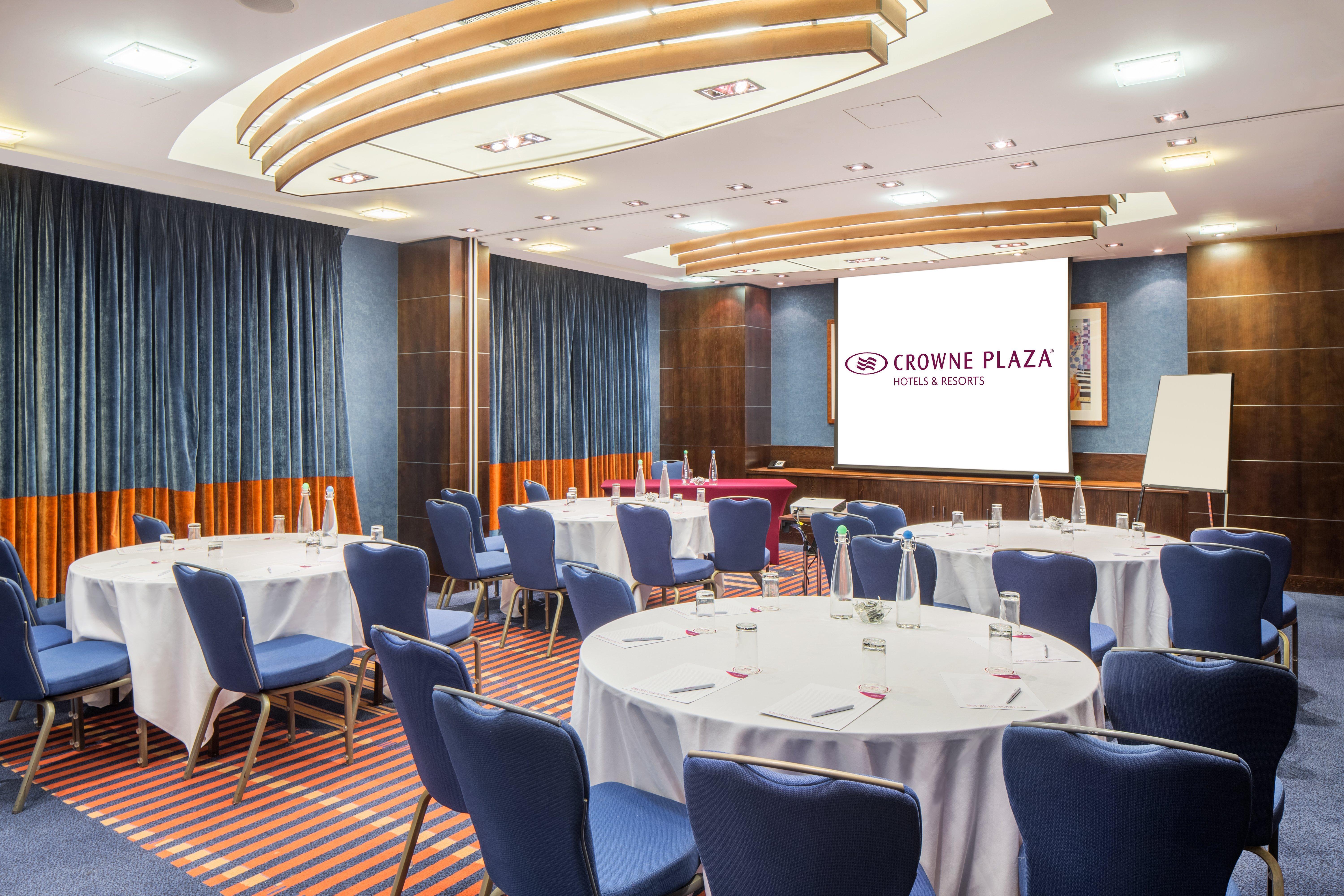 Crowne Plaza London - Gatwick Airport By Ihg Hotel Кроули Екстериор снимка