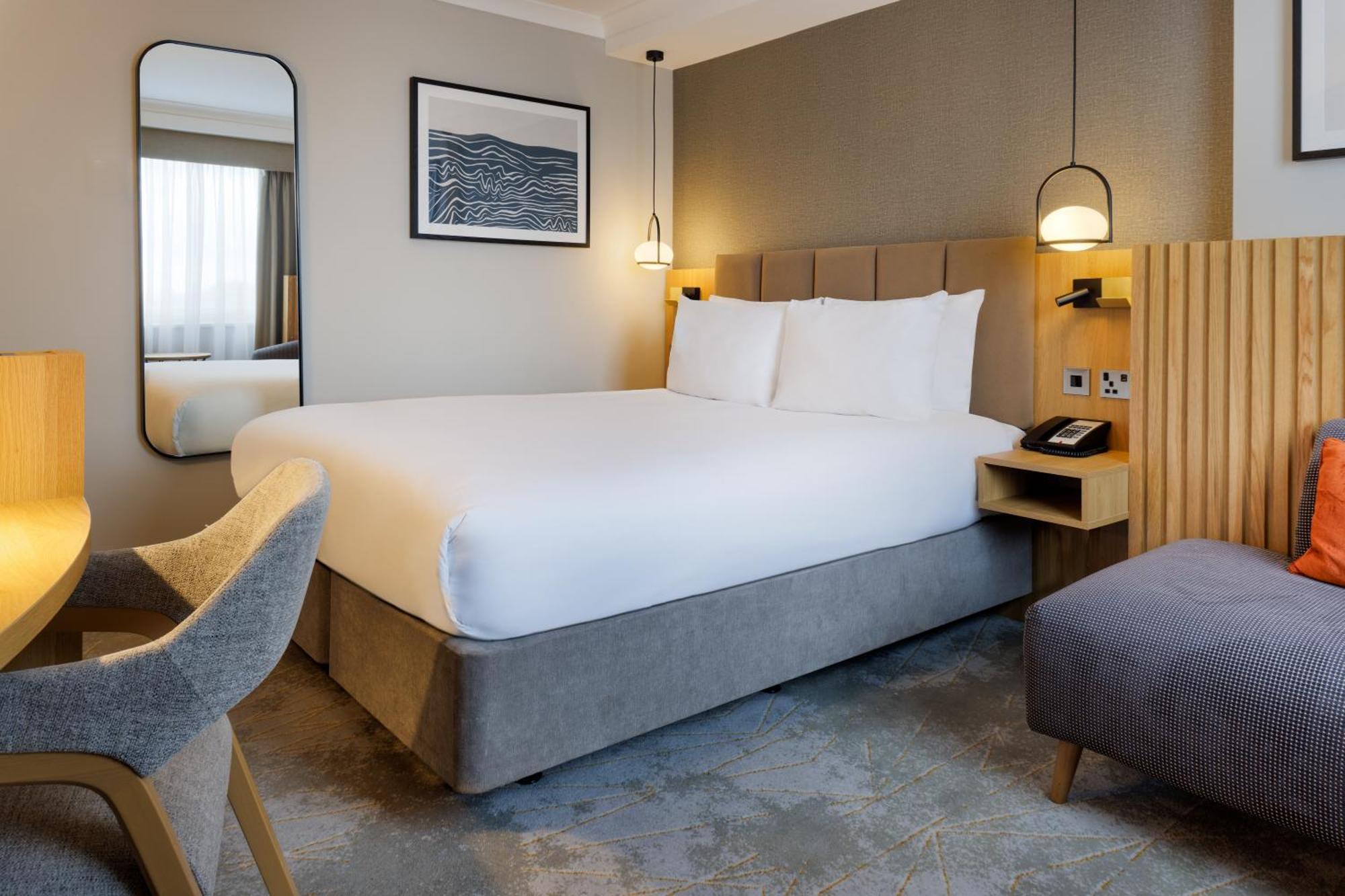 Crowne Plaza London - Gatwick Airport By Ihg Hotel Кроули Екстериор снимка