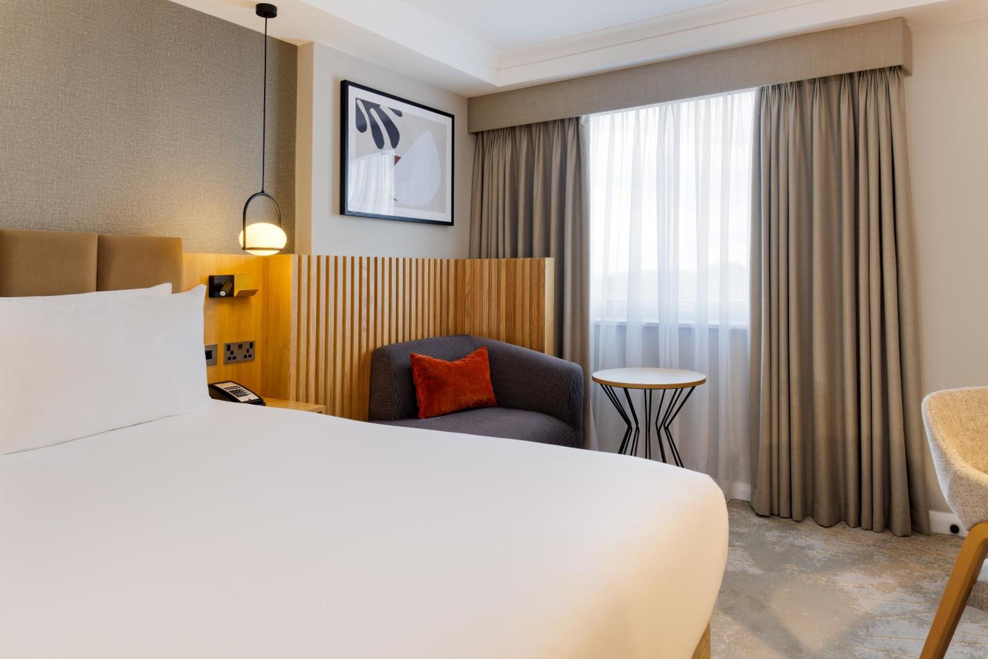 Crowne Plaza London - Gatwick Airport By Ihg Hotel Кроули Екстериор снимка