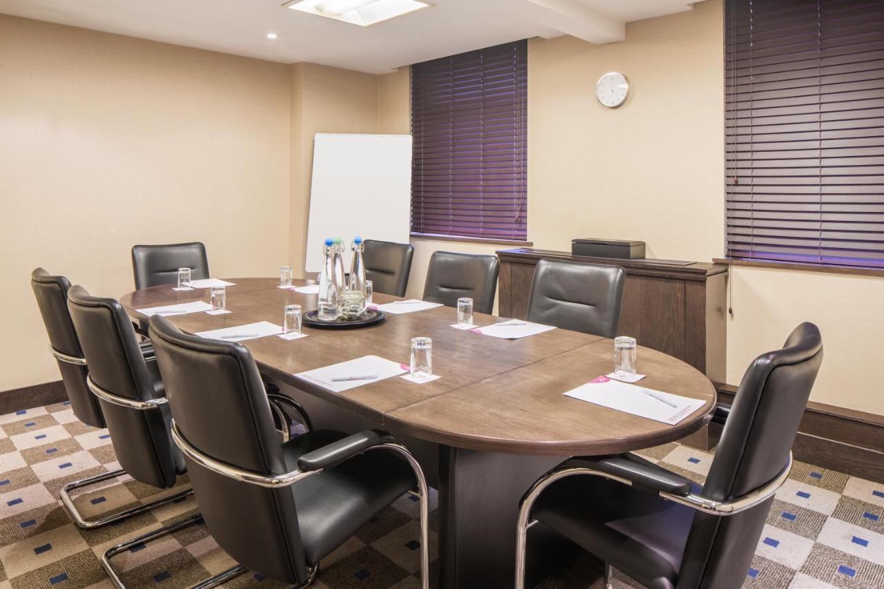 Crowne Plaza London - Gatwick Airport By Ihg Hotel Кроули Екстериор снимка
