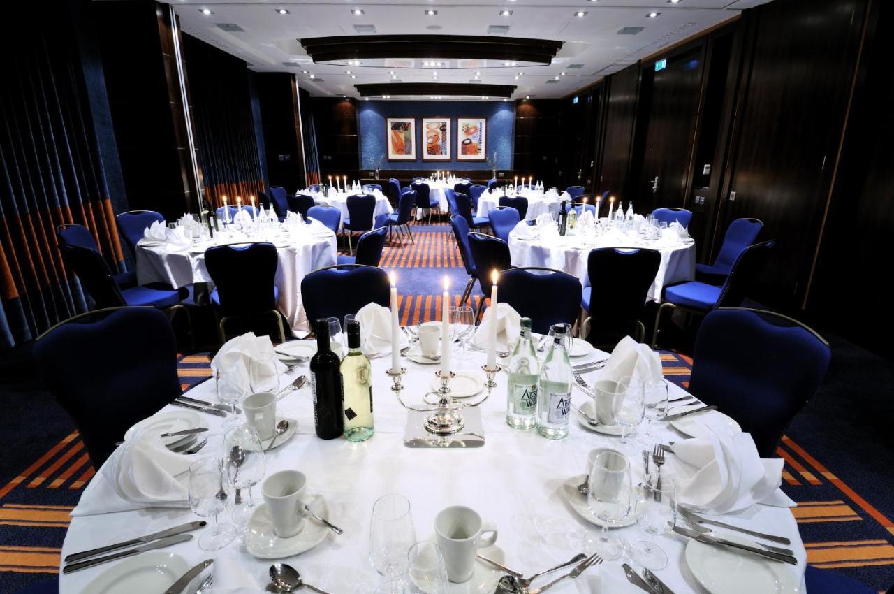 Crowne Plaza London - Gatwick Airport By Ihg Hotel Кроули Екстериор снимка